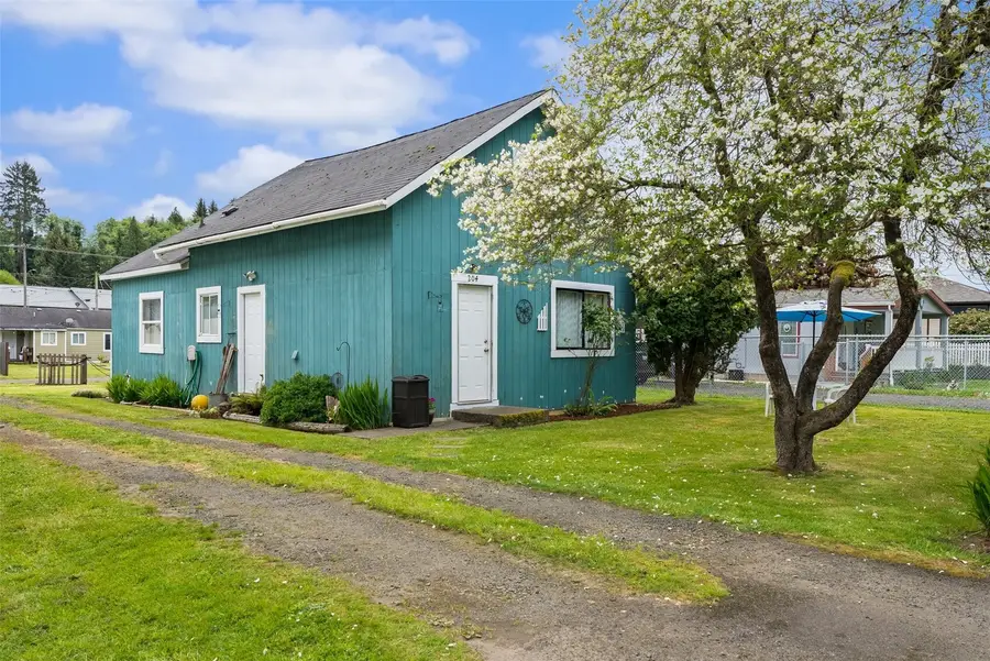 204 Pacific Avenue, South Bend, WA 98586 - #3