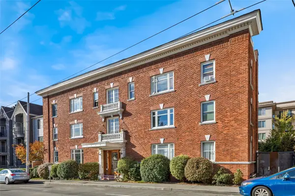 4725 15th Avenue Ne #17, Seattle, WA 98105