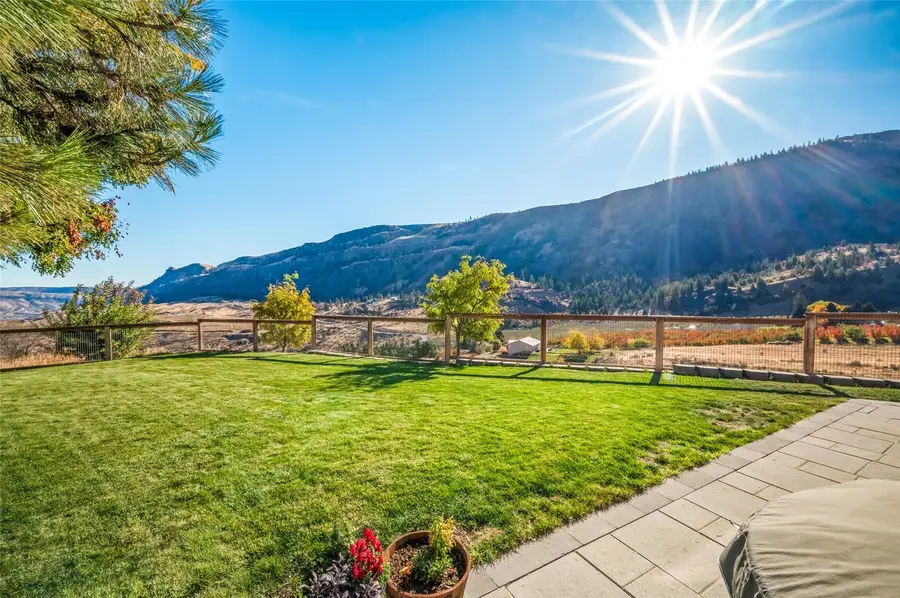 4660 Crown Lane, Malaga, WA 98828 - #3