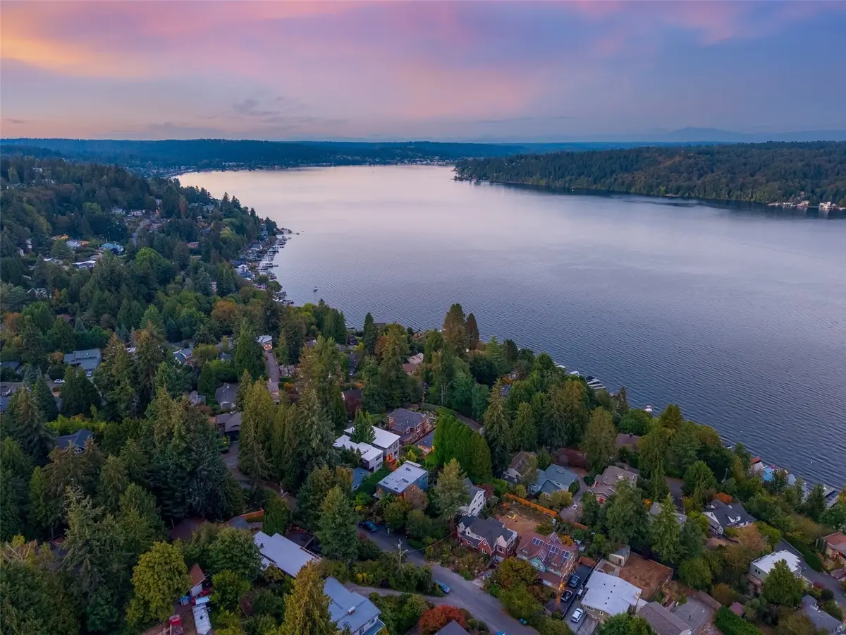 12069 Lakeside Place Ne, Seattle, WA 98125 - #1
