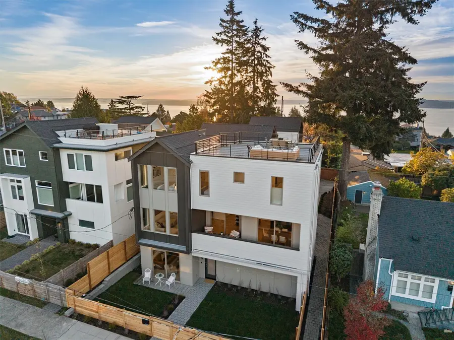 3839 54th Avenue Sw, Seattle, WA 98116 - #2