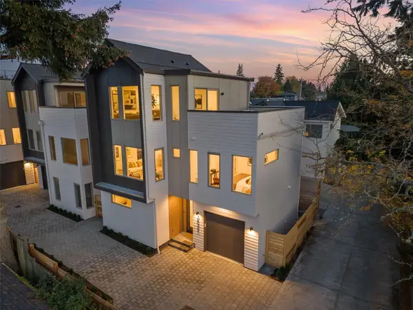 3835 54th Avenue Sw, Seattle, WA 98116