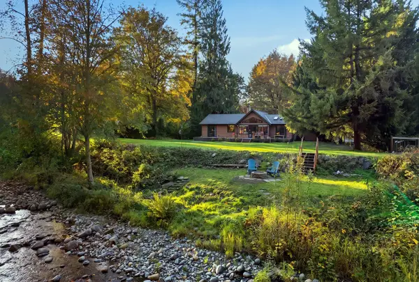 4652 332nd Avenue Se, Fall City, WA 98024