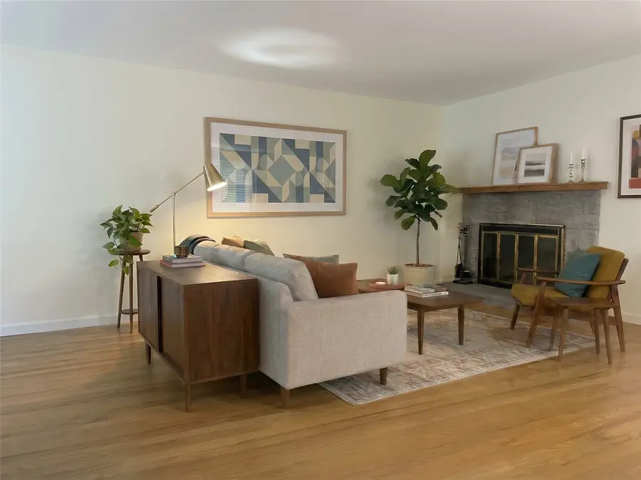 14315 Sunnyside Avenue N, Seattle, WA 98133 - #3