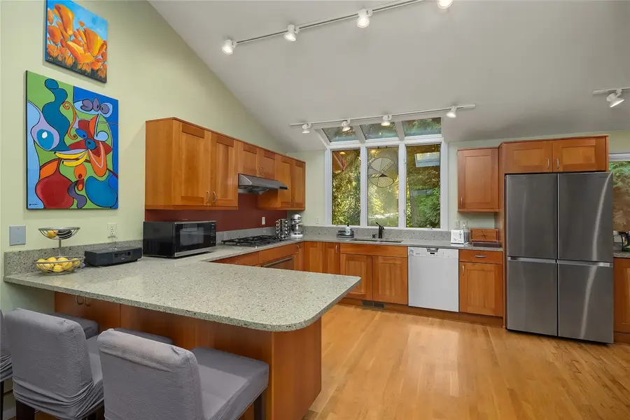 6901 94th Avenue Se, Mercer Island, WA 98040 - #3