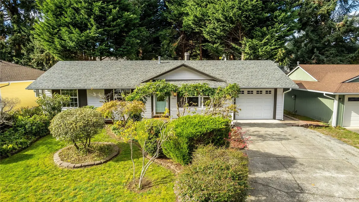 33215 36th Avenue Sw, Federal Way, WA 98023 - #1