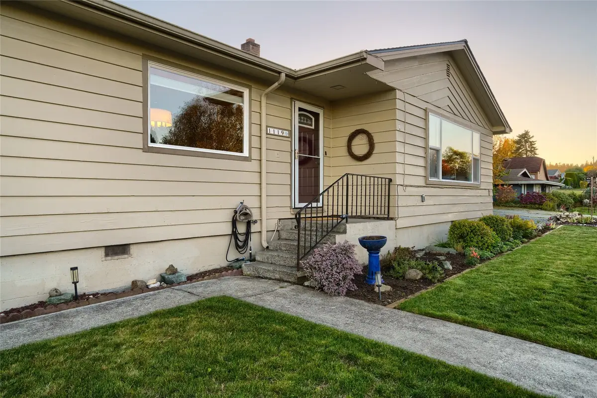 1119 Longview Avenue, Anacortes, WA 98221 - #1