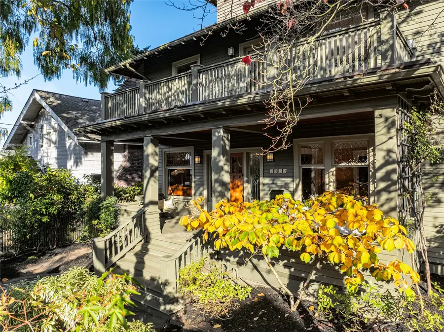 2322 12th Avenue E, Seattle, WA 98102 - #2