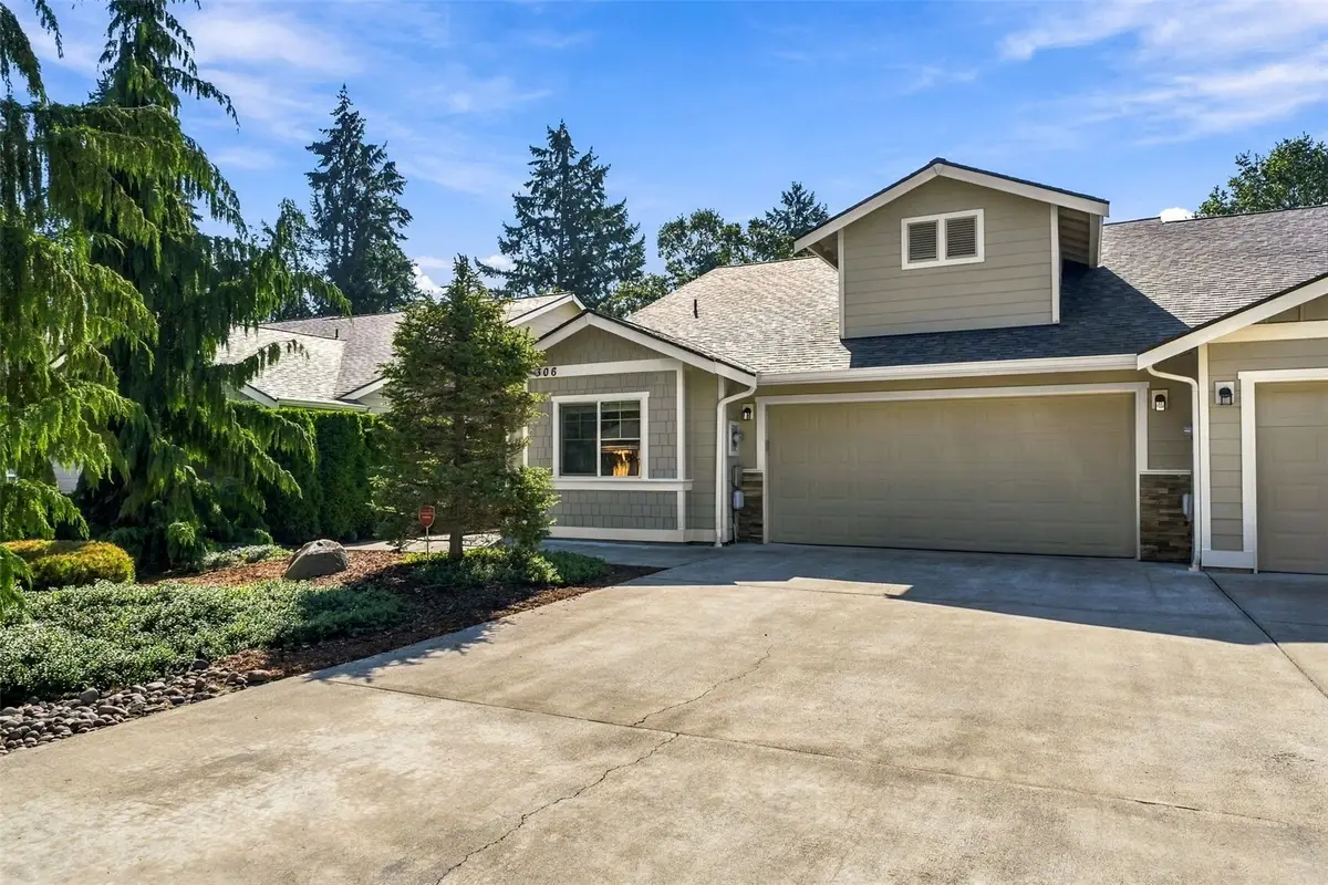 306 154th St E, Tacoma, WA 98445 - #1
