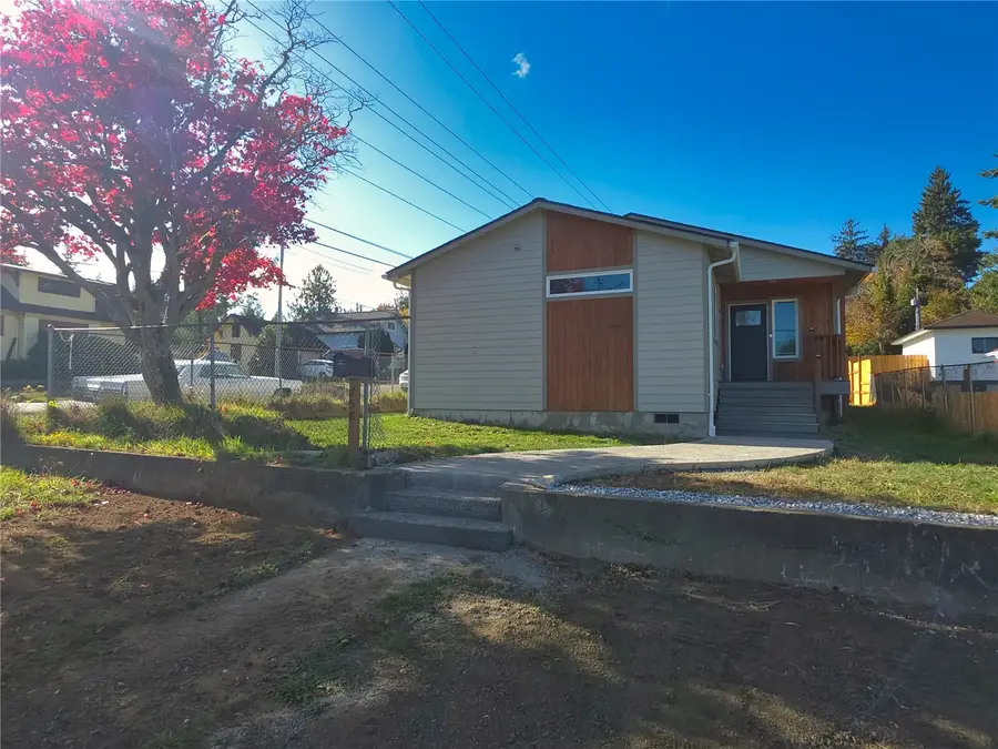 758 Barnhart Street, Raymond, WA 98577 - #3