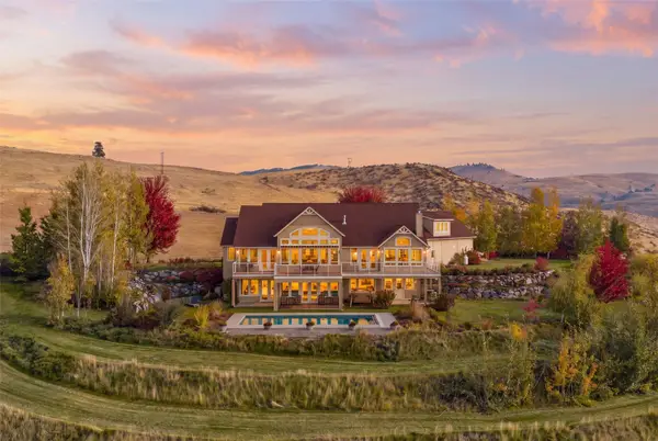 357 Lakayuse Road, Manson, WA 98831