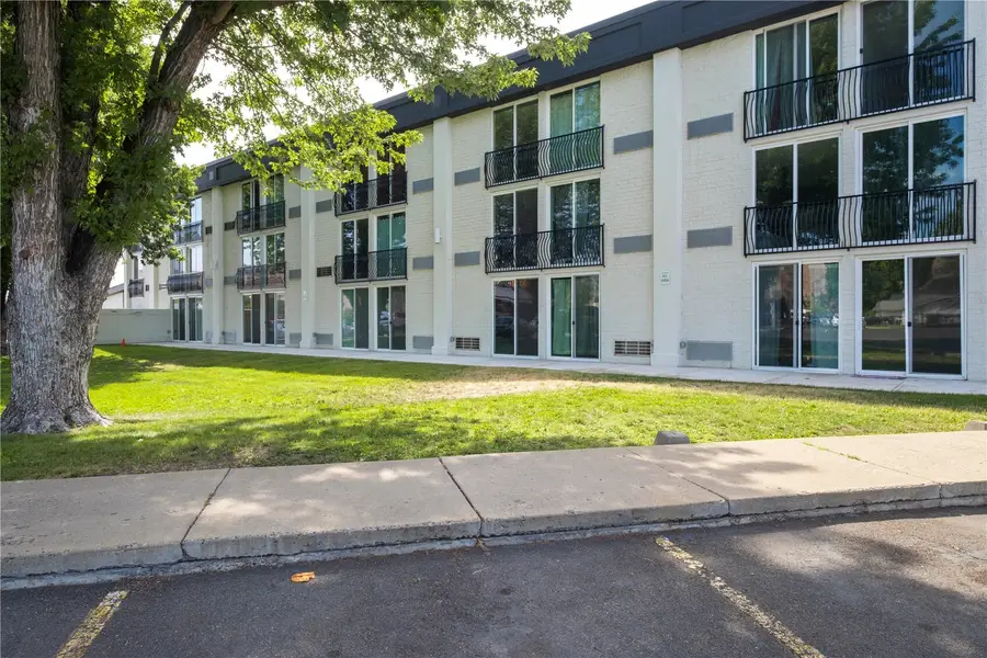 9 N 9th Street, Yakima, WA 98901 - #3