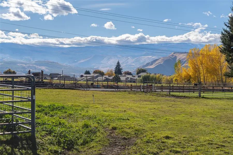 2775 4th Street Se, East Wenatchee, WA 98802 - #3