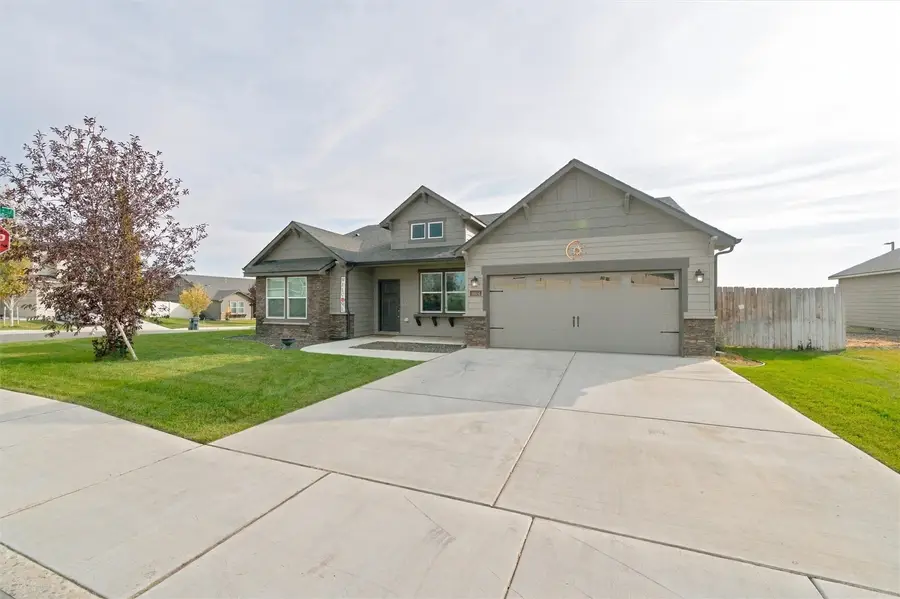 8004 Cassiar Drive, Pasco, WA 99301 - #2
