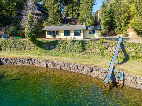 1326 W Lakeside Drive, Shelton, WA 98584