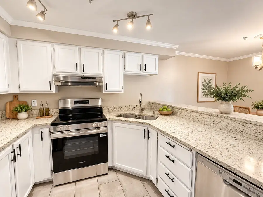 19418 Bothell Way Ne #A302, Bothell, WA 98011 - #3