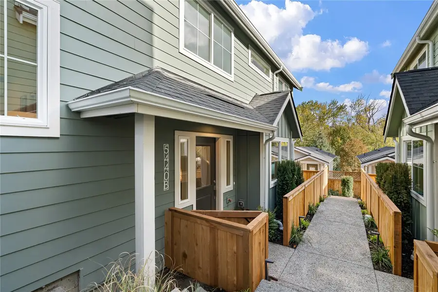 5440 21st Avenue Sw, Seattle, WA 98106 - #2