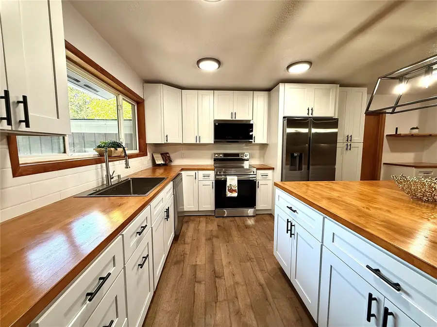 2918 Glenwood Drive, Longview, WA 98632 - #3