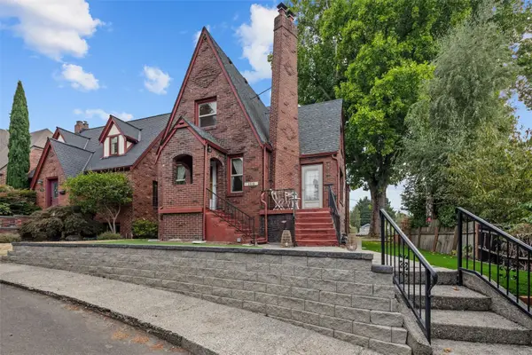 7710 Bagley Avenue N, Seattle, WA 98103