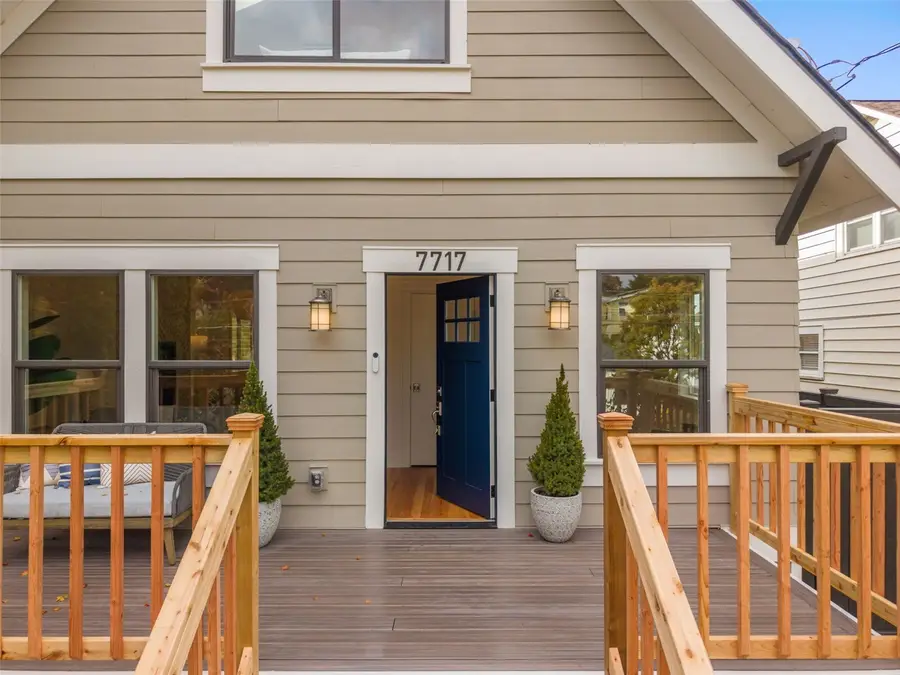 7717 2nd Avenue Ne, Seattle, WA 98155 - #2