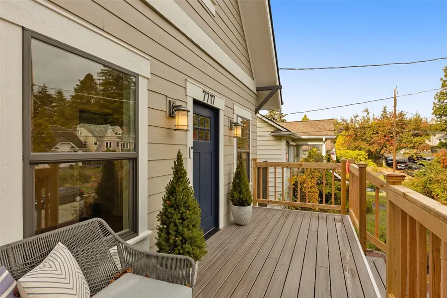 7717 2nd Avenue Ne, Seattle, WA 98155 - #3