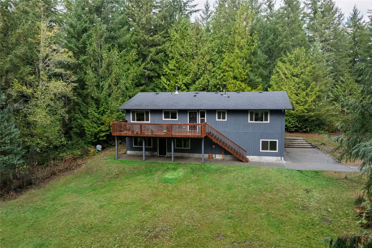 6203 NW Gross Rd, Bremerton, WA 98312 - #1