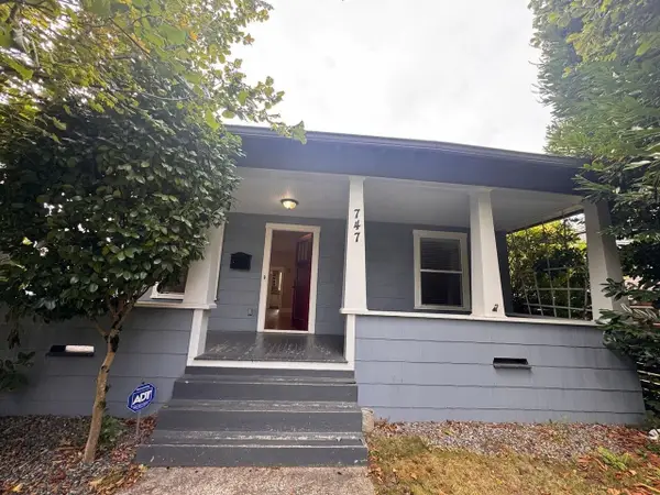 747 S Henderson Street, Seattle, WA 98108