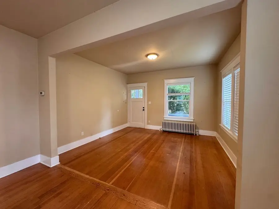 747 S Henderson Street, Seattle, WA 98108 - #3