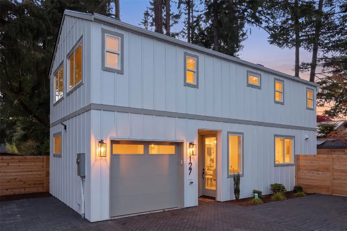 127 N 136th Street, Seattle, WA 98133 - #1