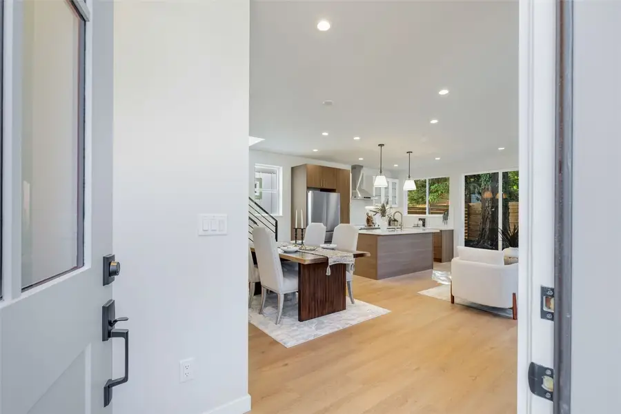 121 N 136th Street, Seattle, WA 98133 - #2