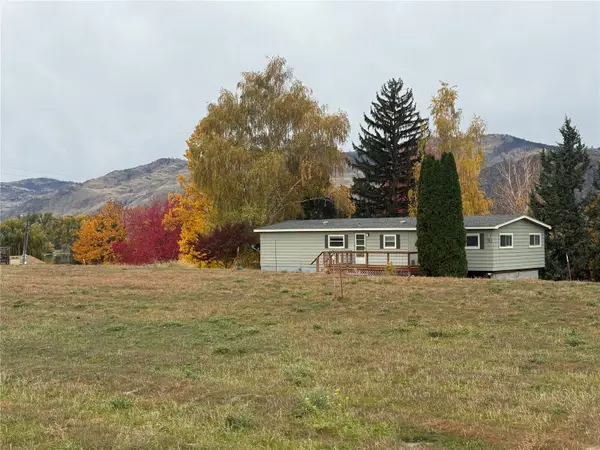 35 Lakeview Loop Road, Oroville, WA 98844