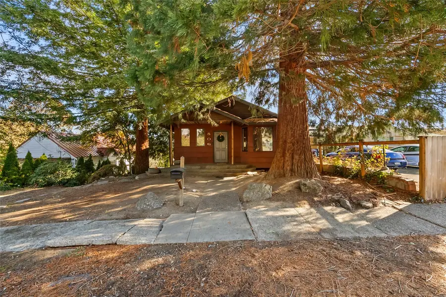 506 S Yantic Avenue, Bremerton, WA 98312 - #2