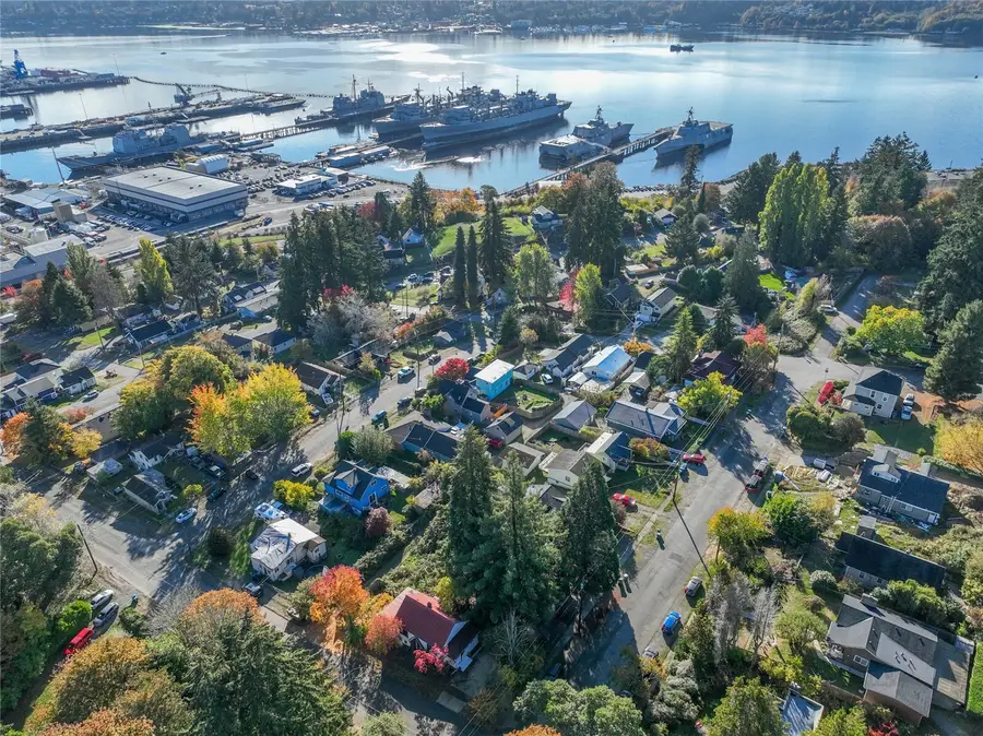 506 S Yantic Avenue, Bremerton, WA 98312 - #3