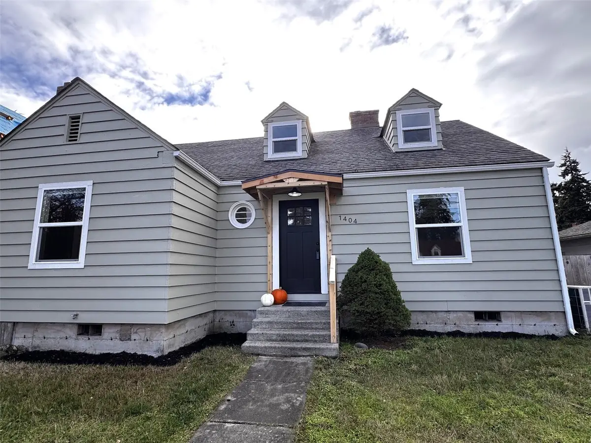 1404 E 3rd Street, Port Angeles, WA 98362 - #1