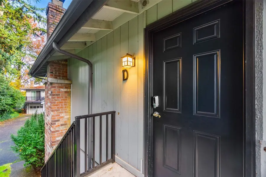 817 Essex Place #2D, Lacey, WA 98516 - #2