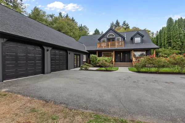 10454 Arrow Point Drive Ne, Bainbridge Island, WA 98110