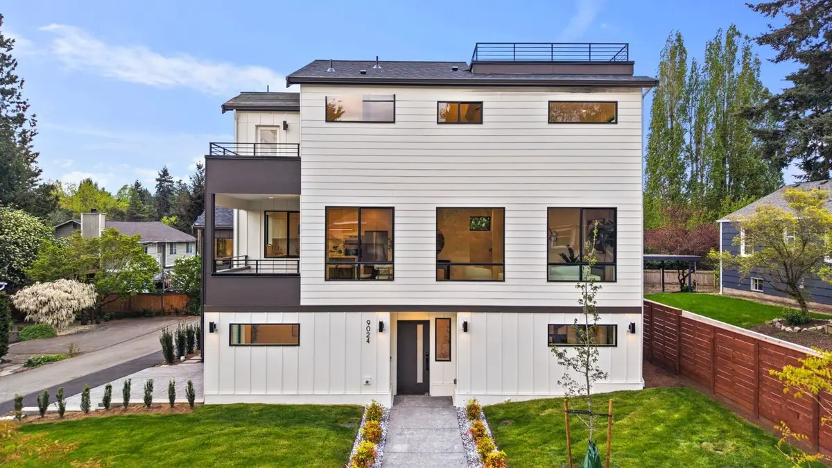 9024 Corliss Avenue N, Seattle, WA 98103 - #1
