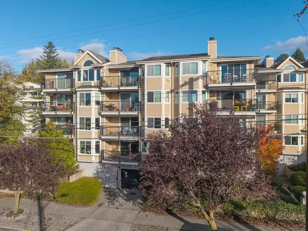 6910 California Avenue Sw #24, Seattle, WA 98136