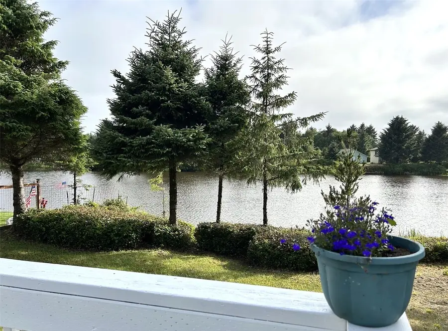687 Copalis Avenue Ne, Ocean Shores, WA 98569 - #2