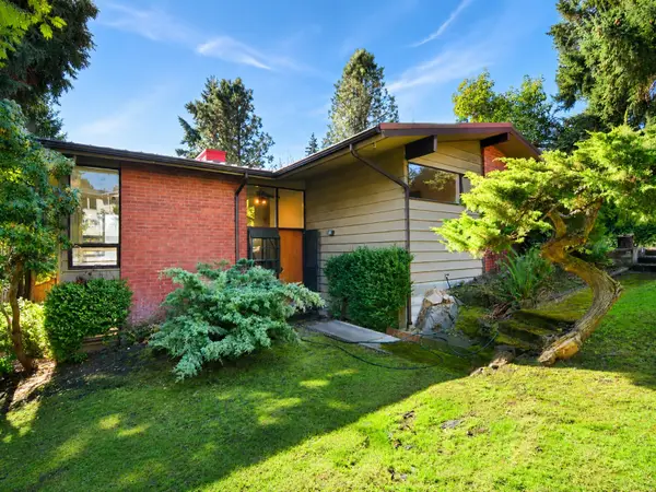 12619 SE 26th Place, Bellevue, WA 98005