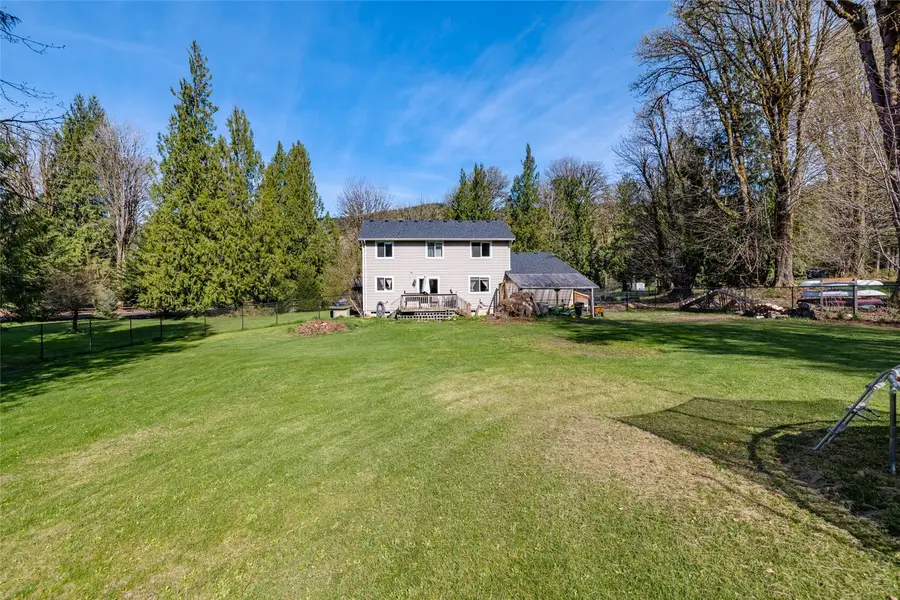 43610 Scenic River Court, Concrete, WA 98237 - #2