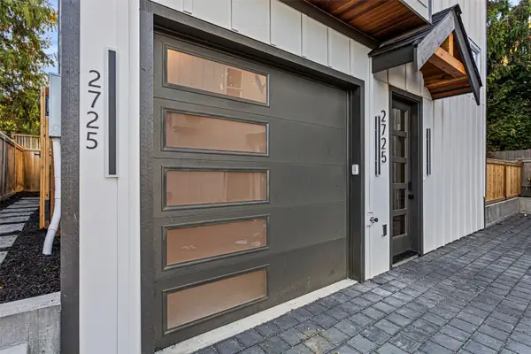 2725 Belvidere Avenue Sw, Seattle, WA 98126