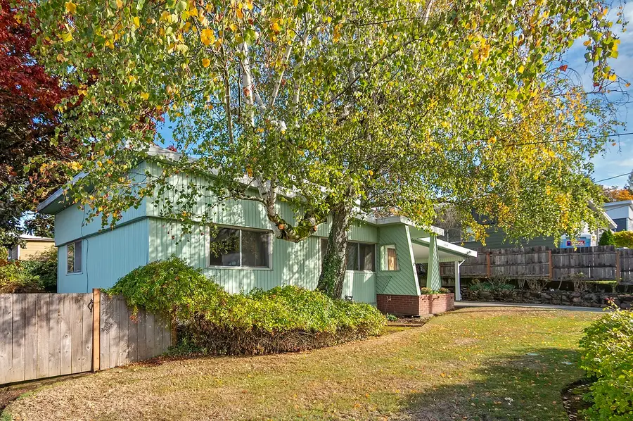 2214 NE 7th Street, Renton, WA 98056 - #3