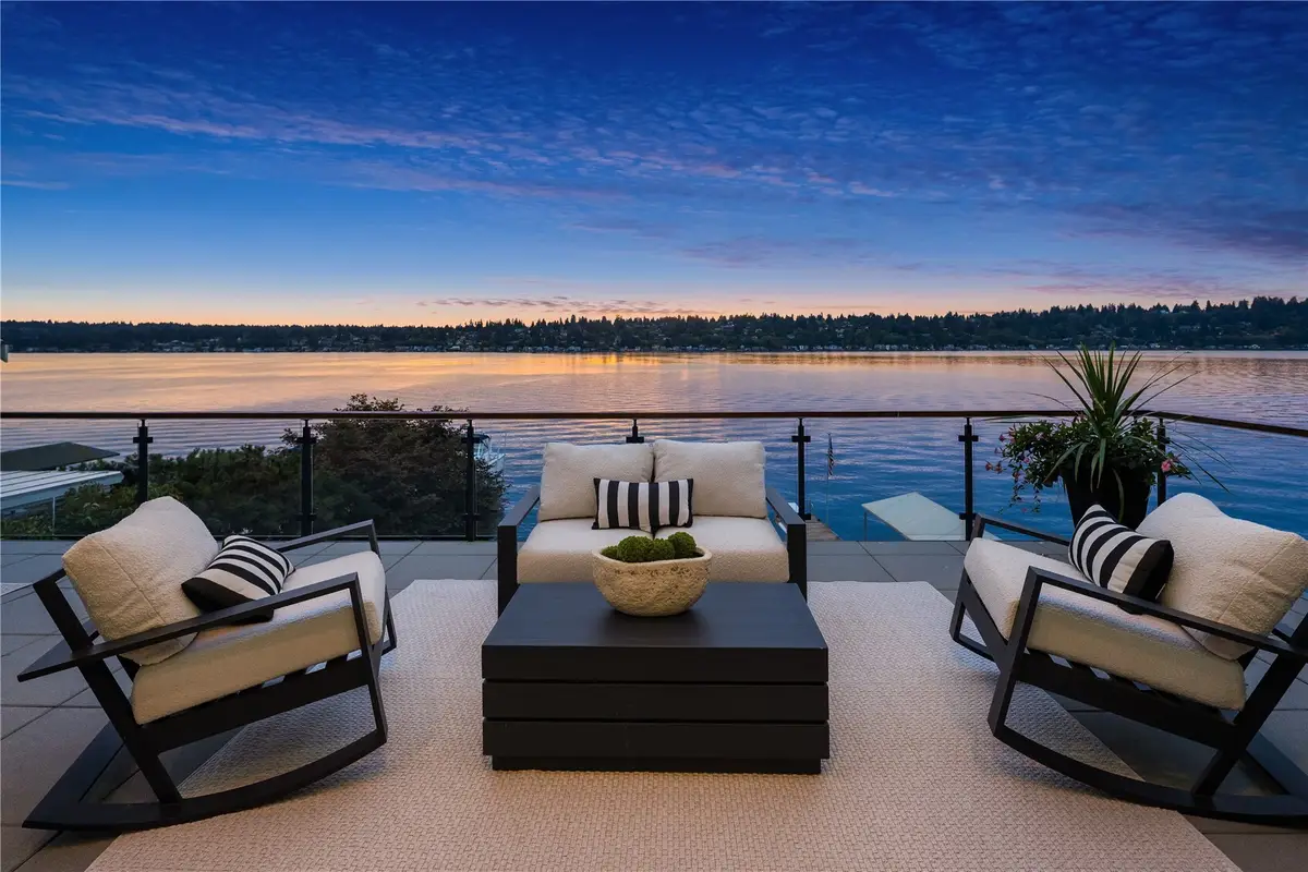 13031 Holmes Point Drive Ne, Kirkland, WA 98034 - #1