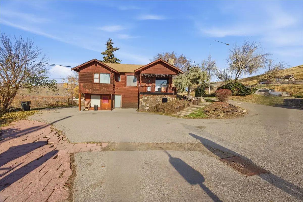 5 35th Street Nw, East Wenatchee, WA 98802 - #1