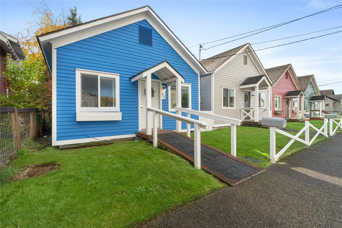 801 E 1st Street, Aberdeen, WA 98520 - #1