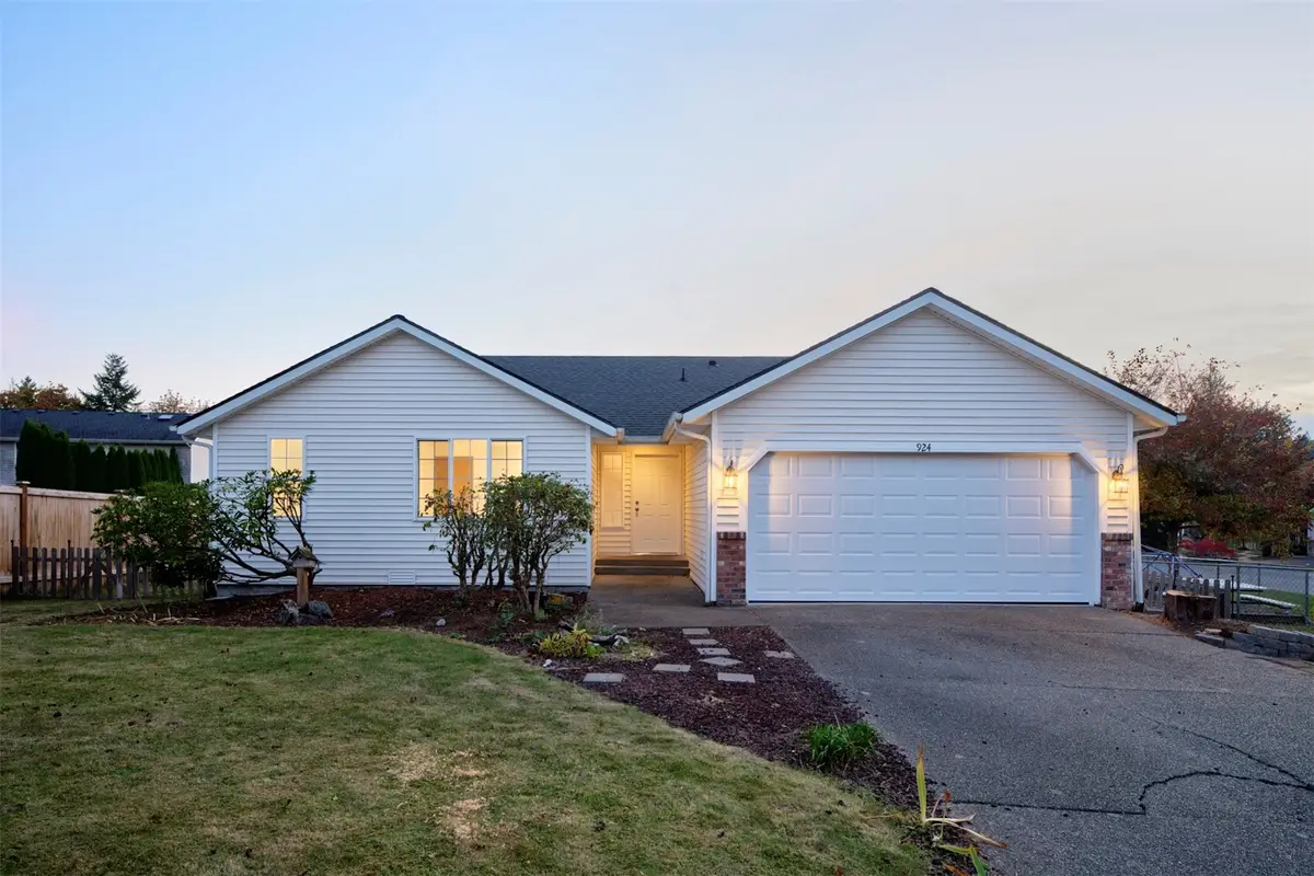 924 Eagle Crest Place, Port Orchard, WA 98366 - #1