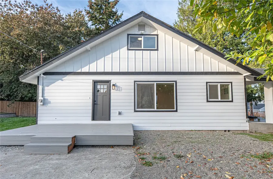 404 SW 120th Street, Seattle, WA 98146 - #2