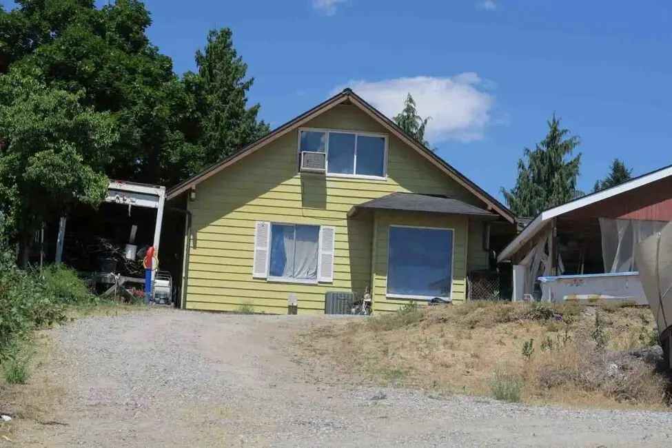 1609 8th Street Se, East Wenatchee, WA 98802 - #1