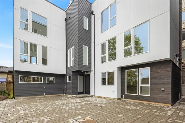 4425 Fremont Avenue N #C, Seattle, WA 98103